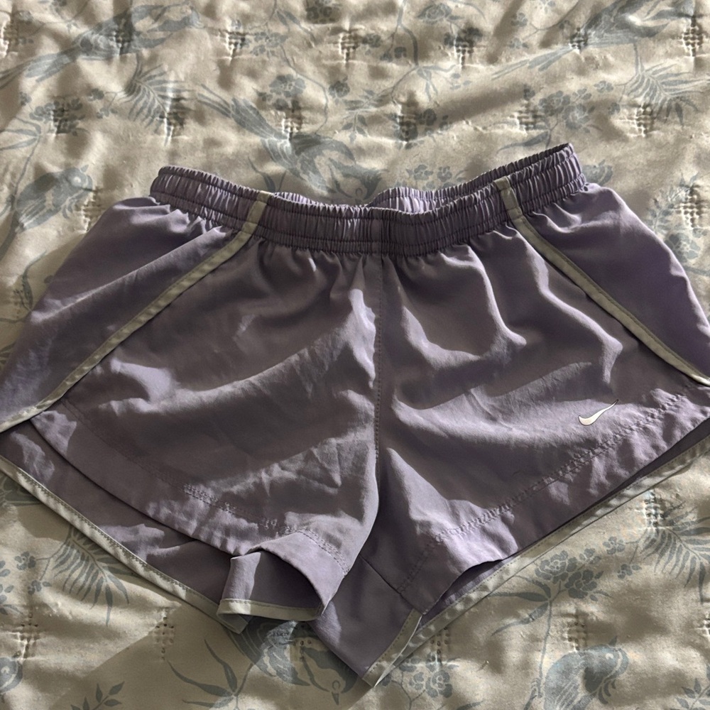 Nike Girls S Lavender Athletic Shorts
